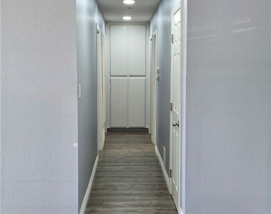 236 Turner Avenue - Photo Thumbnail 10