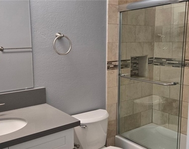 236 Turner Avenue - Photo Thumbnail 8