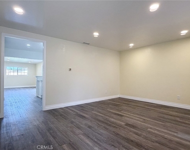 1420 Avenida Del Vista - Photo Thumbnail 1