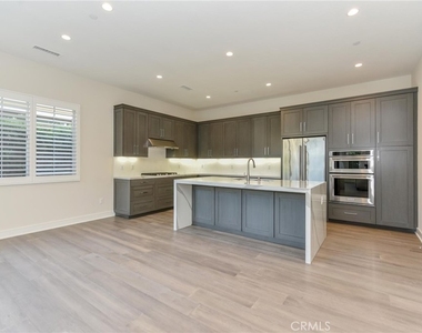 121 Linda Vista - Photo Thumbnail 5