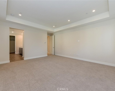 121 Linda Vista - Photo Thumbnail 13