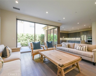 121 Linda Vista - Photo Thumbnail 3