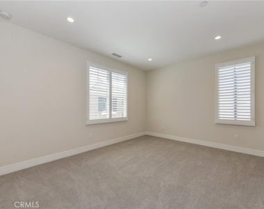 121 Linda Vista - Photo Thumbnail 32