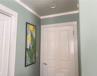 4124 E 5th - Photo Thumbnail 15