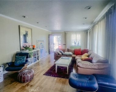 4124 E 5th - Photo Thumbnail 6