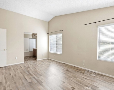 3353 Silvertip - Photo Thumbnail 13