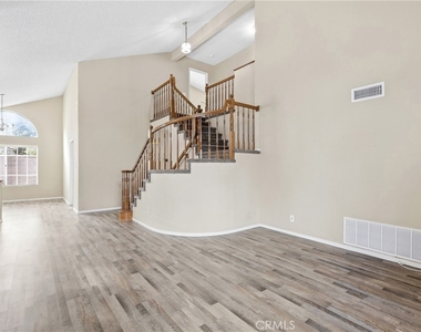 3353 Silvertip - Photo Thumbnail 4