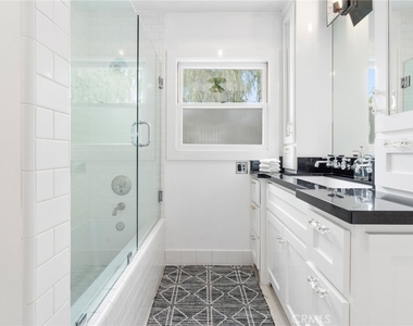 274 Magnolia Street - Photo Thumbnail 8