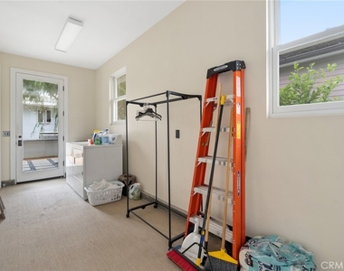 274 Magnolia Street - Photo Thumbnail 13