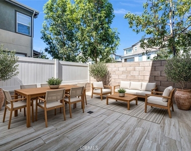 255 Siena - Photo Thumbnail 17