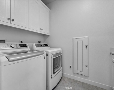 255 Siena - Photo Thumbnail 9