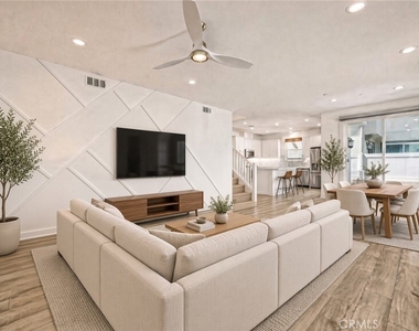 255 Siena - Photo Thumbnail 2