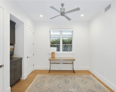 708 Heliotrope Avenue - Photo Thumbnail 25