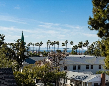 708 Heliotrope Avenue - Photo Thumbnail 10