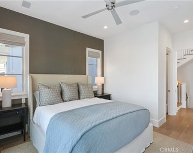 708 Heliotrope Avenue - Photo Thumbnail 13