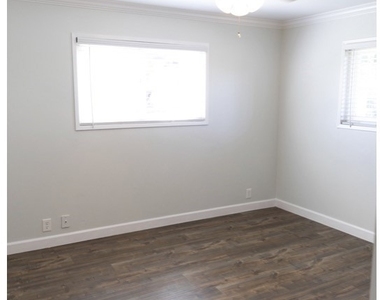 215 Altura Drive - Photo Thumbnail 17