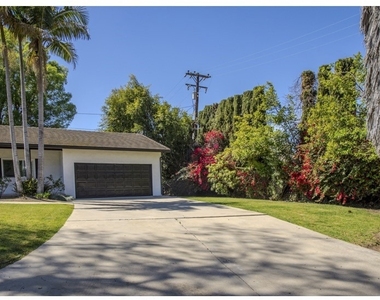 215 Altura Drive - Photo Thumbnail 2