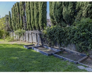 215 Altura Drive - Photo Thumbnail 10