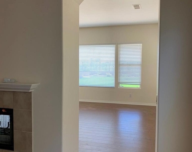 12975 Flintwood Way - Photo Thumbnail 9