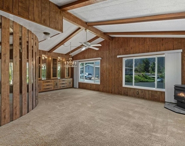 8975 Lawrence Welk Dr - Photo Thumbnail 14