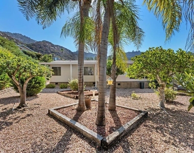 8975 Lawrence Welk Dr - Photo Thumbnail 5