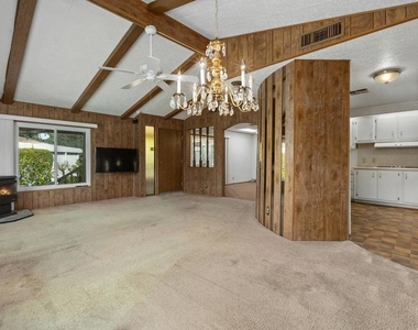 8975 Lawrence Welk Dr - Photo Thumbnail 23