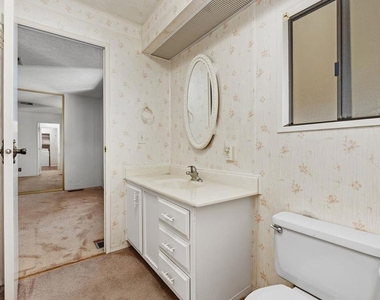 8975 Lawrence Welk Dr - Photo Thumbnail 35