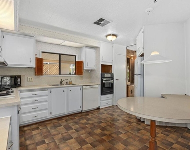 8975 Lawrence Welk Dr - Photo Thumbnail 25