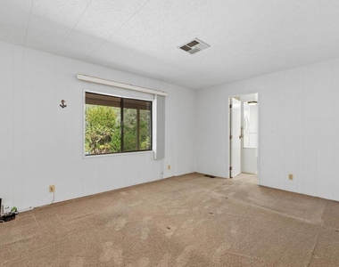 8975 Lawrence Welk Dr - Photo Thumbnail 40