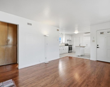 651 Topaz Street - Photo Thumbnail 6