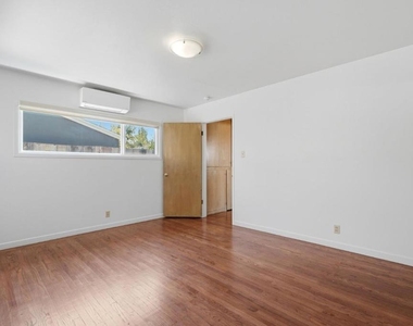 651 Topaz Street - Photo Thumbnail 13
