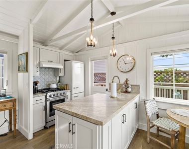 231 Cajon Street - Photo Thumbnail 11
