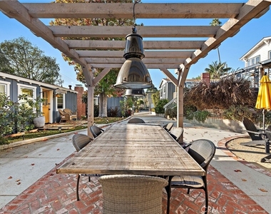 233 Cajon Street - Photo Thumbnail 13