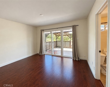 23874 Rhodes Avenue - Photo Thumbnail 15