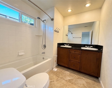 23874 Rhodes Avenue - Photo Thumbnail 17