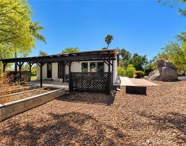 23874 Rhodes Avenue - Photo Thumbnail 25
