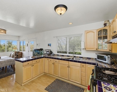 2715 Brockton - Photo Thumbnail 31