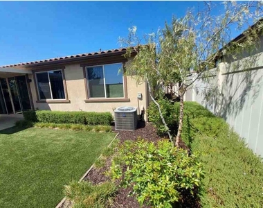 1496 Pinyon Lane - Photo Thumbnail 14