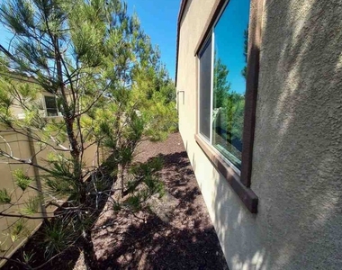 1496 Pinyon Lane - Photo Thumbnail 15