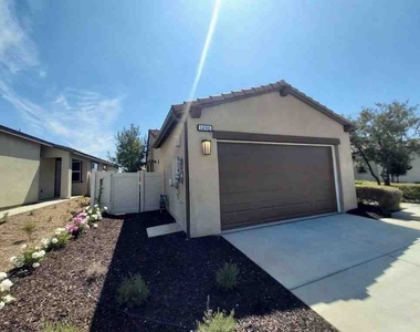 1496 Pinyon Lane - Photo Thumbnail 11