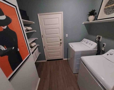 1496 Pinyon Lane - Photo Thumbnail 3