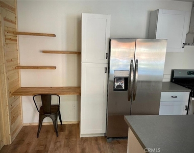 609 Elysian - Photo Thumbnail 11