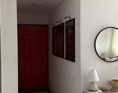 2123 Down Street - Photo Thumbnail 8
