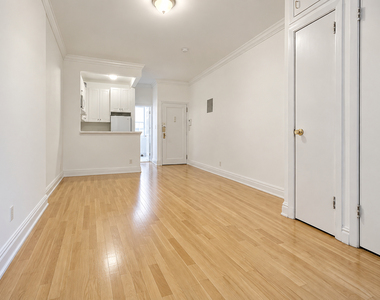 West 56th Street - Photo Thumbnail 2