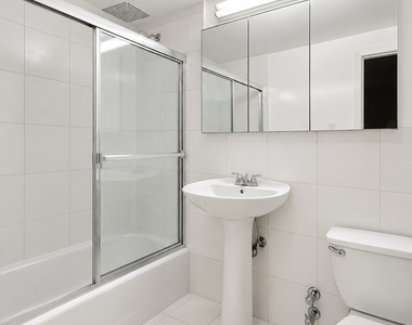 West 56th Street - Photo Thumbnail 4