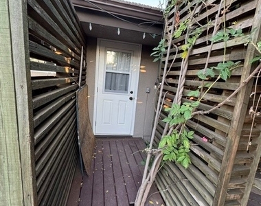 2840 Hudson Avenue - Photo Thumbnail 52