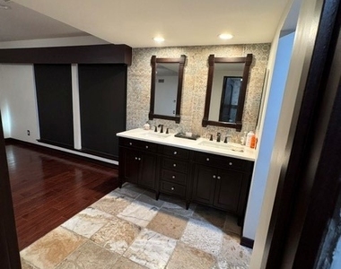2840 Hudson Avenue - Photo Thumbnail 19