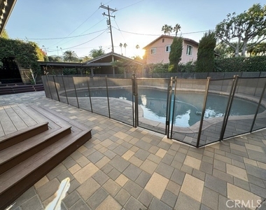 2840 Hudson Avenue - Photo Thumbnail 40