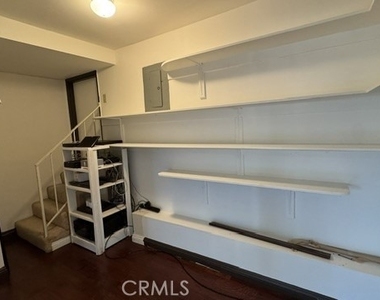 2840 Hudson Avenue - Photo Thumbnail 55