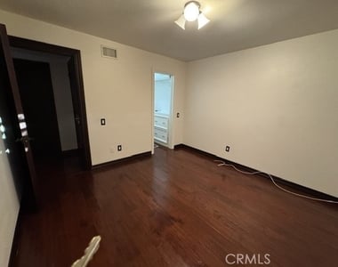 2840 Hudson Avenue - Photo Thumbnail 22